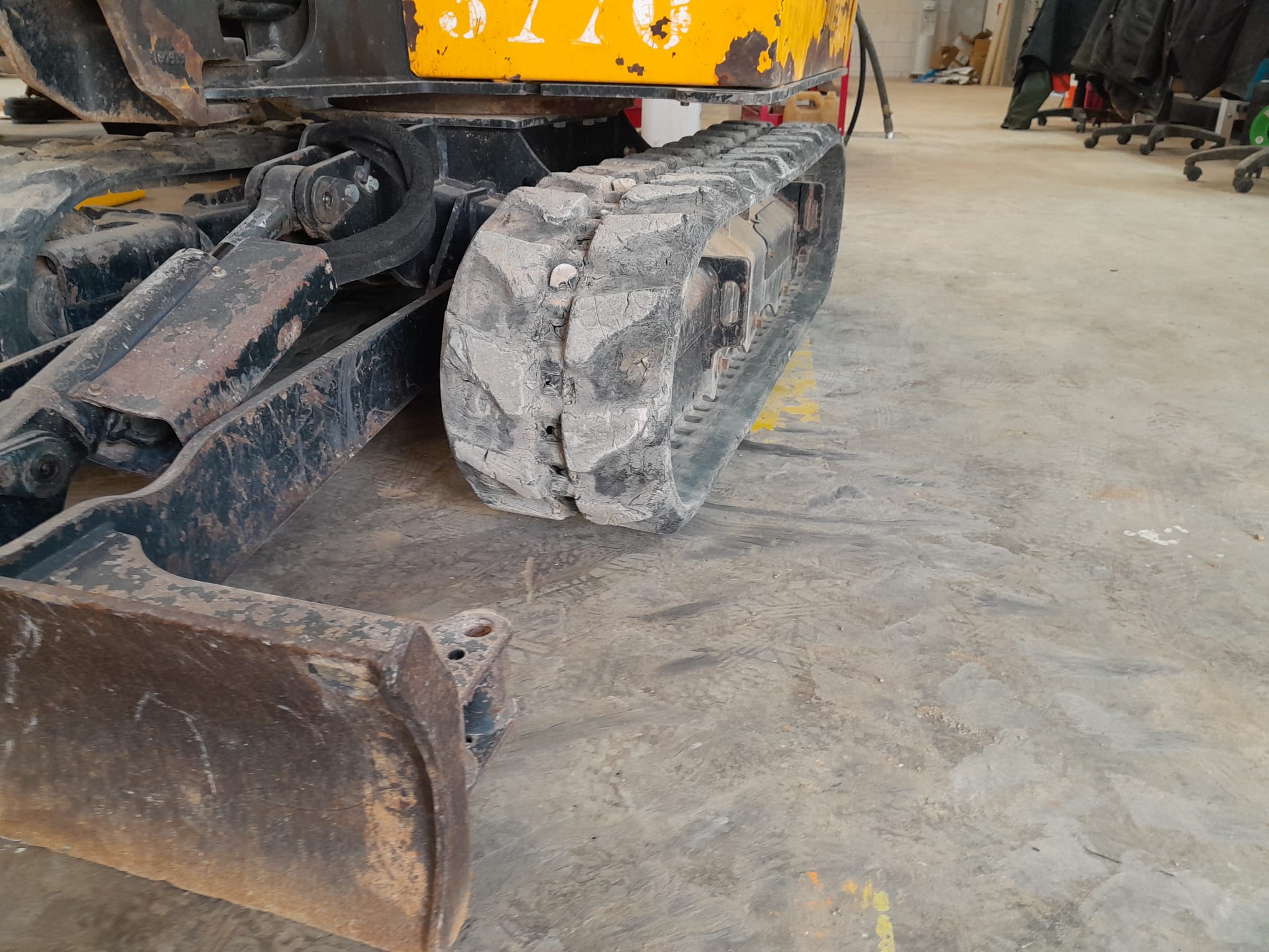 JCB 15C
