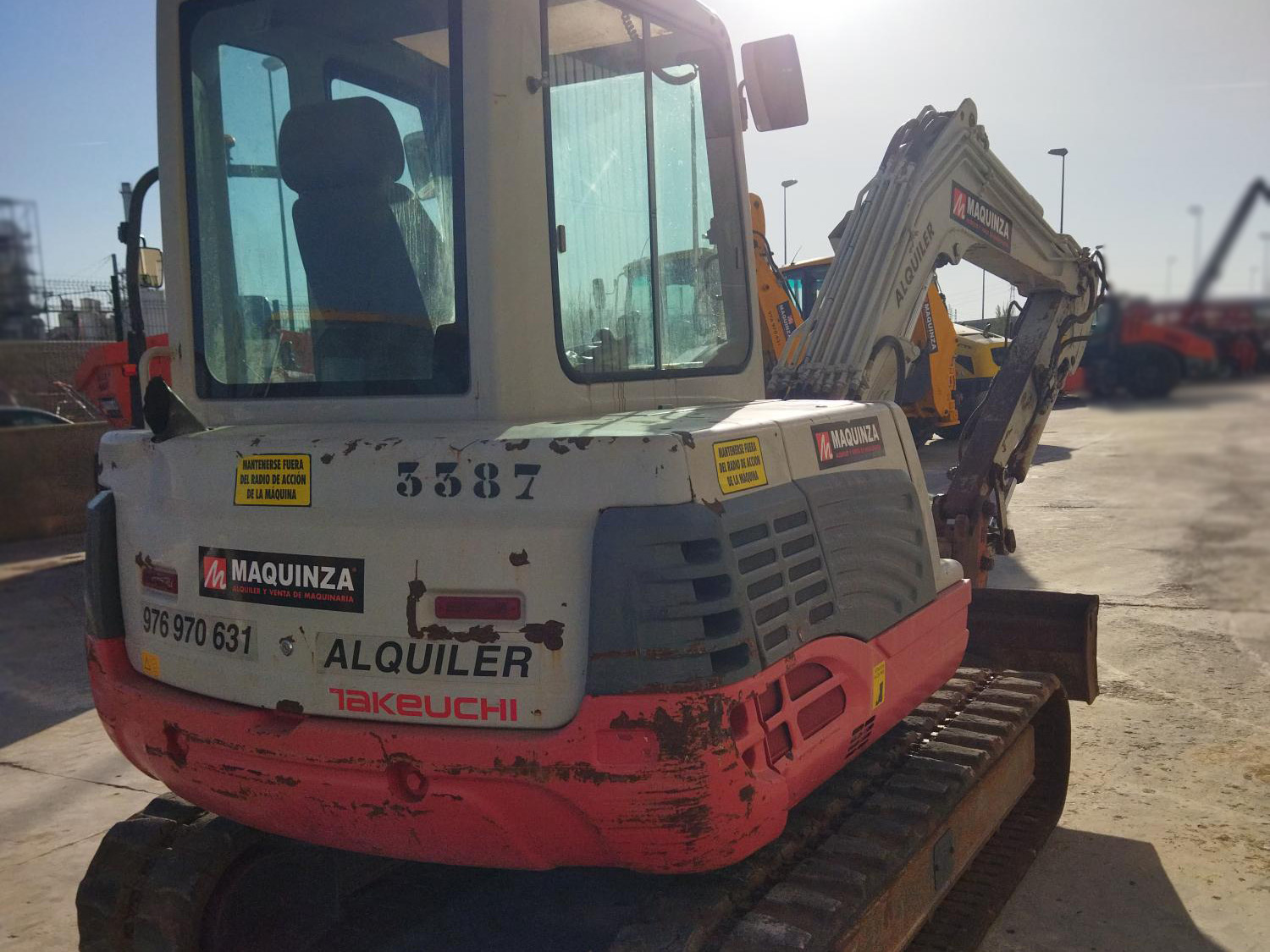 TAKEUCHI TB250