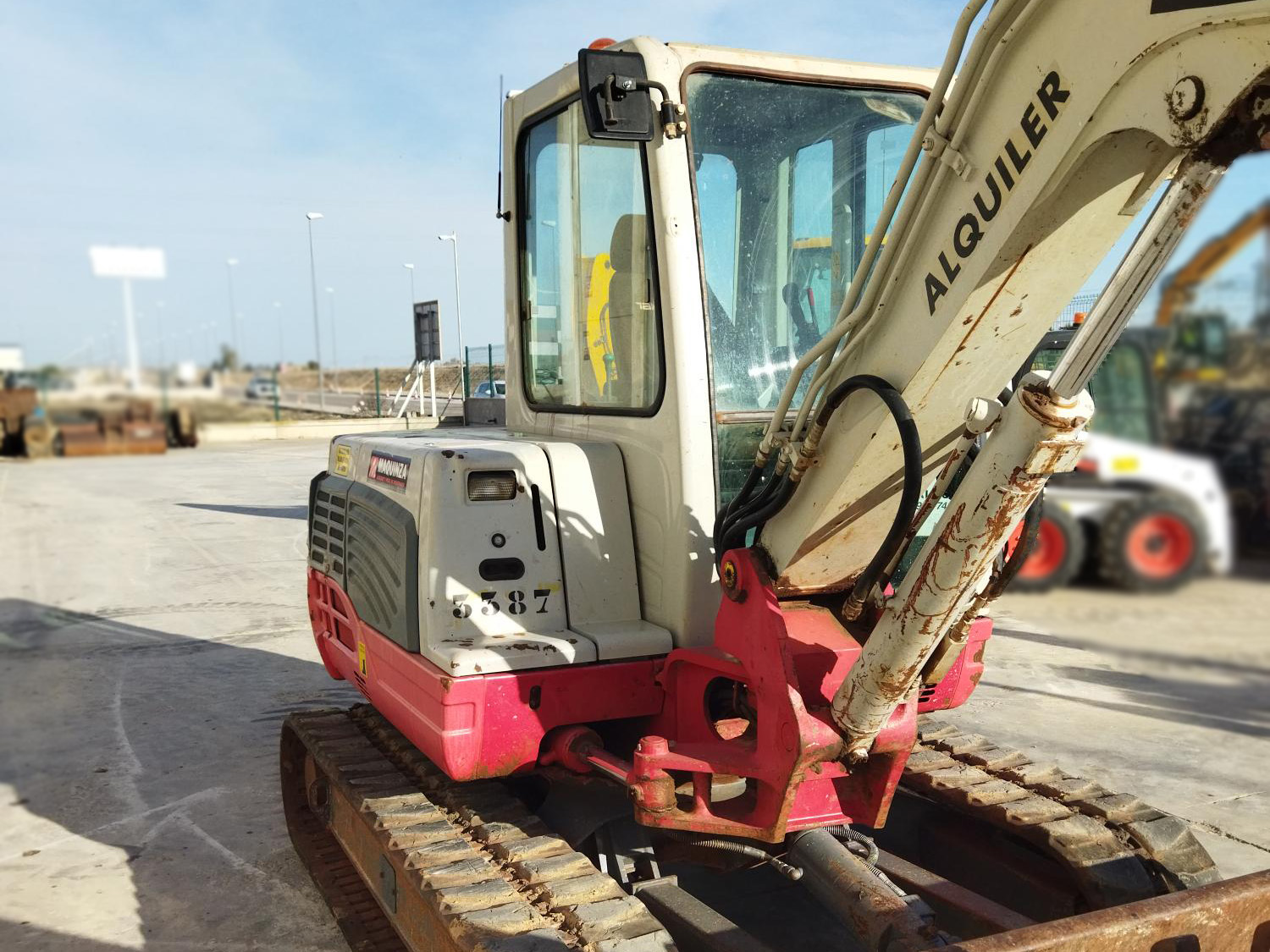 TAKEUCHI TB250