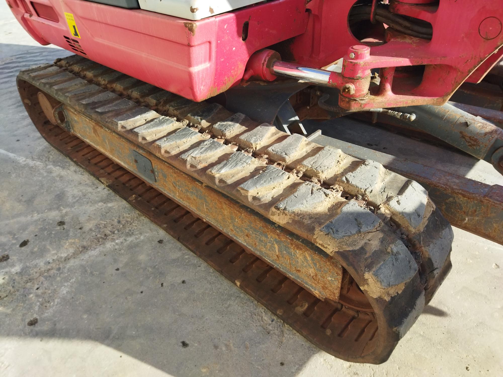 TAKEUCHI TB250