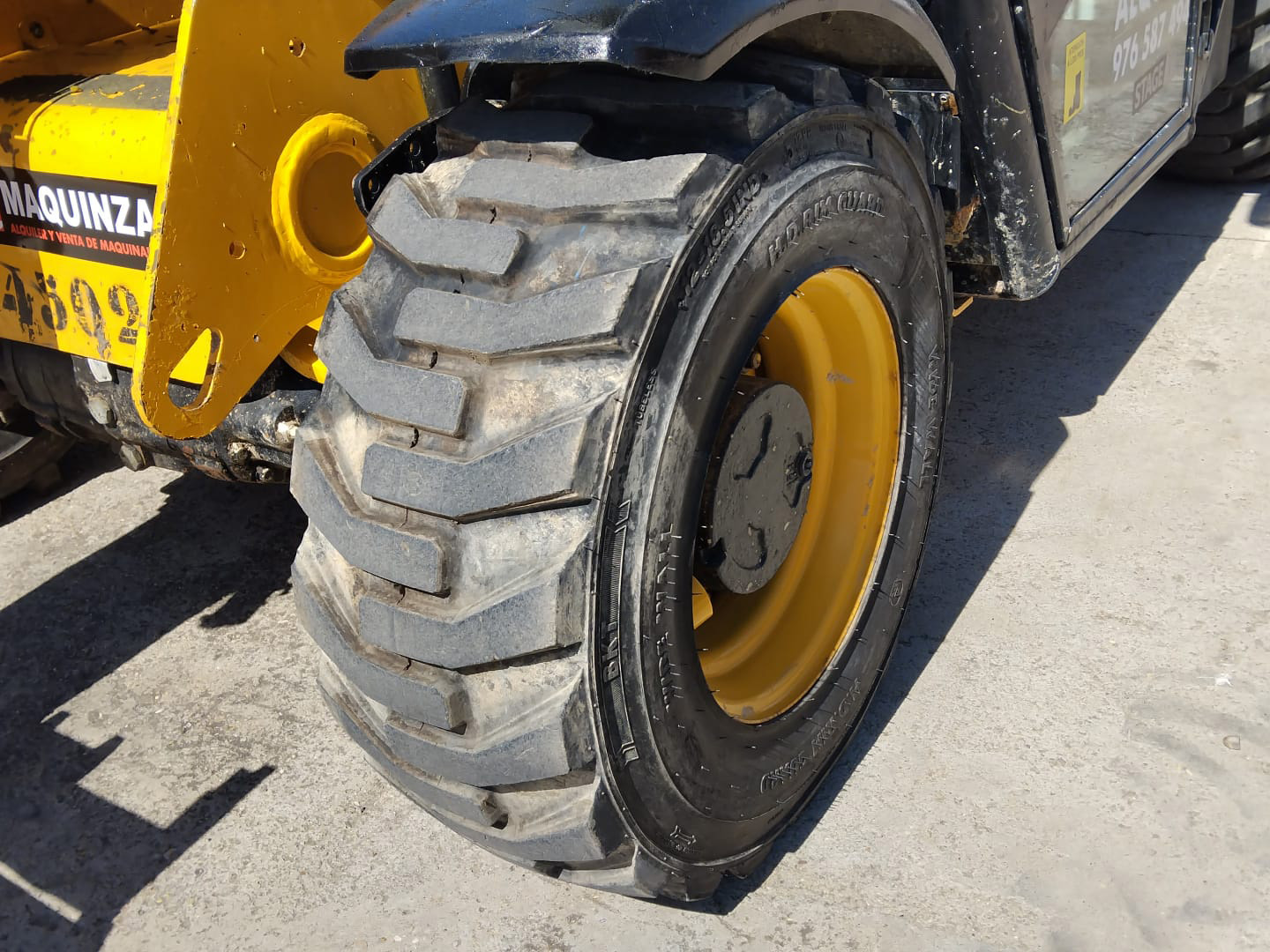 JCB 525.60