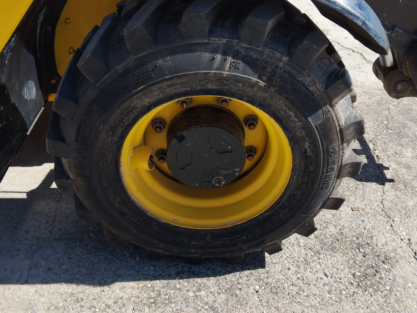 JCB 525.60