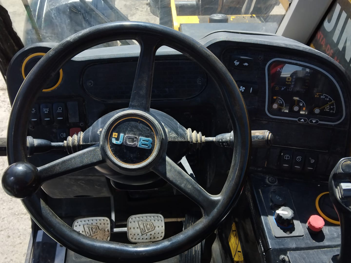 JCB 525.60