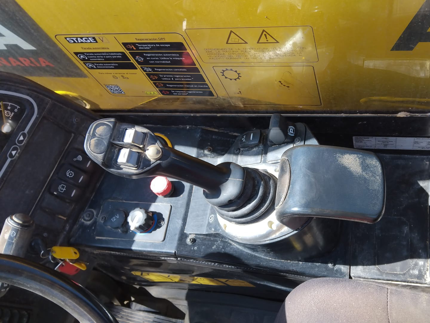 JCB 525.60