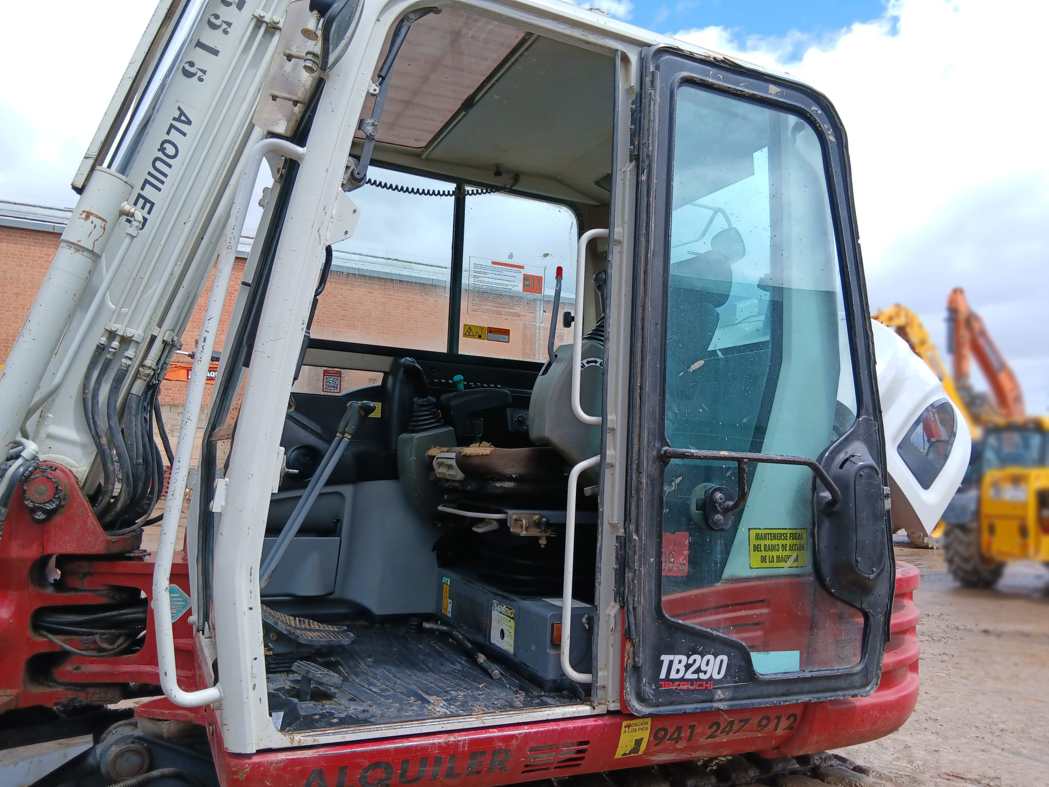 TAKEUCHI TB290