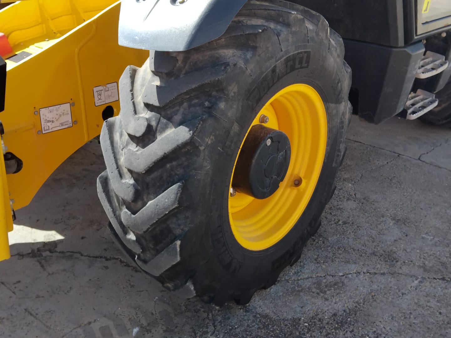 JCB 540.180