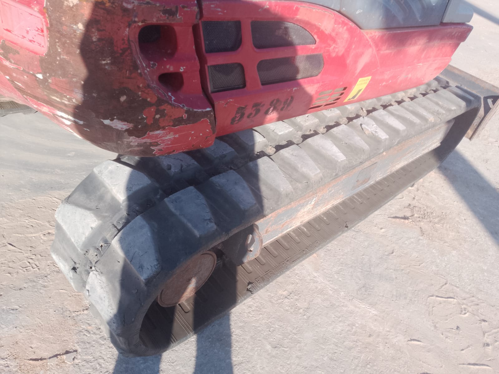 TAKEUCHI TB250