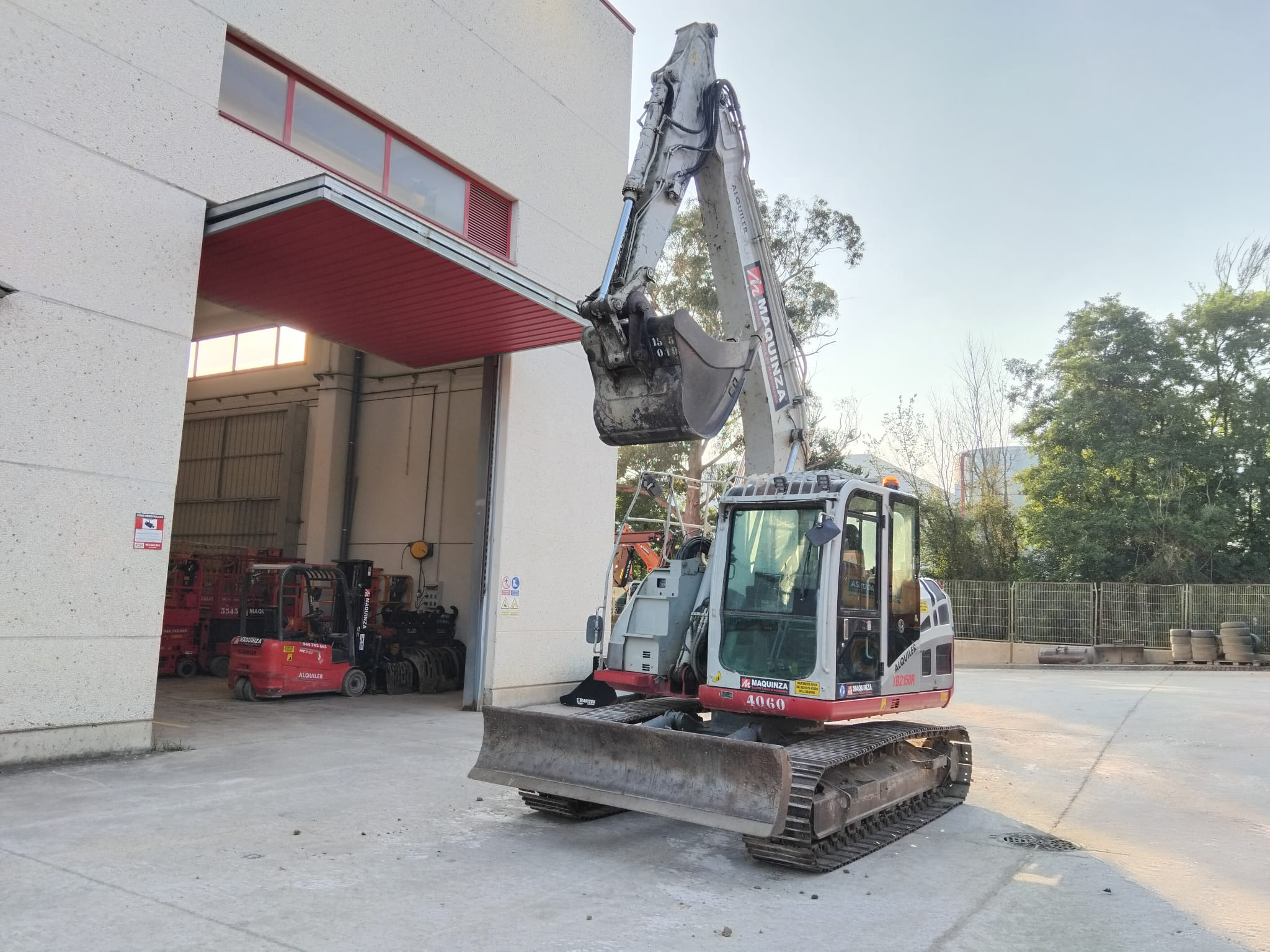 TAKEUCHI TB2150R