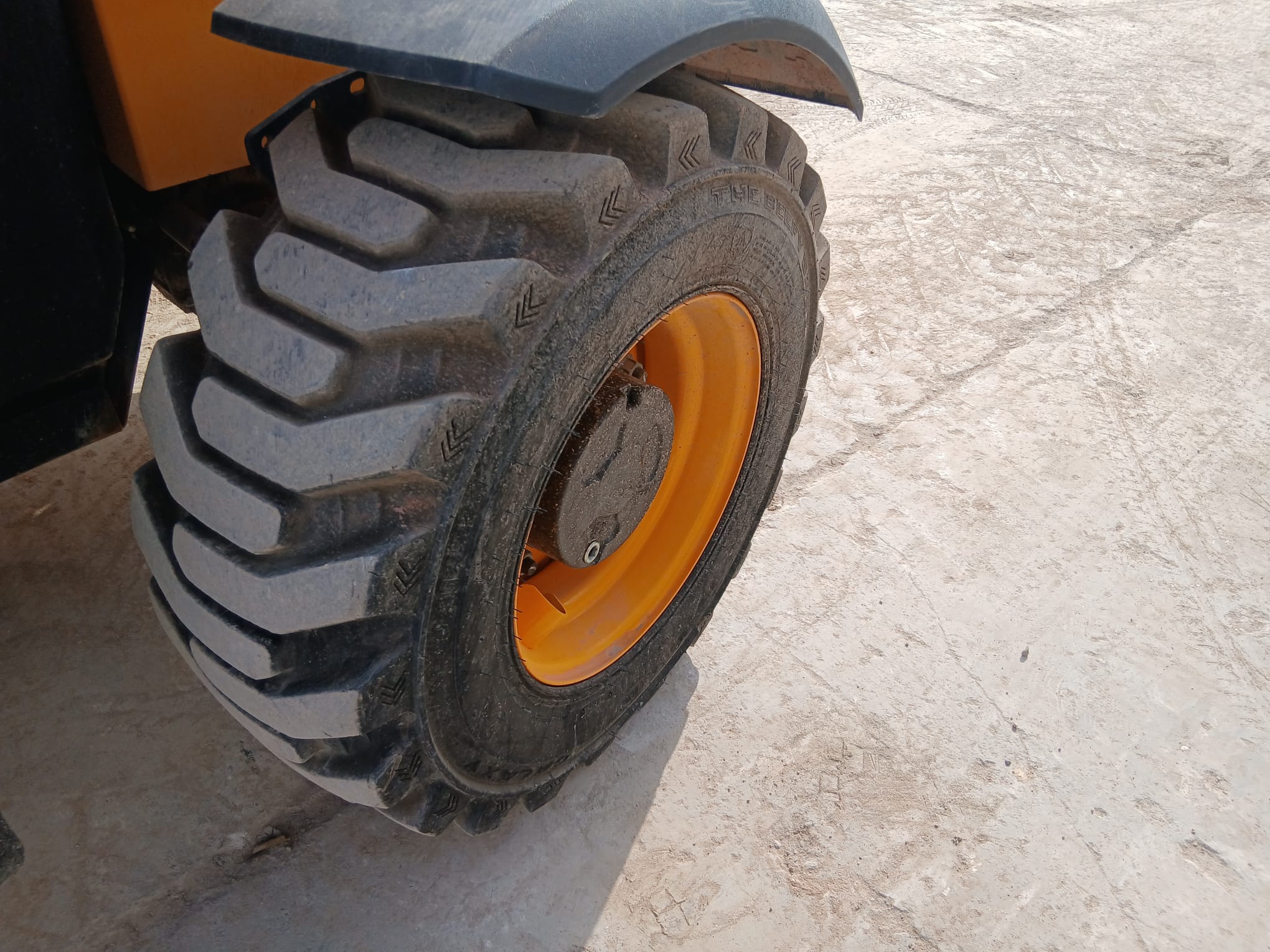 JCB 525.60