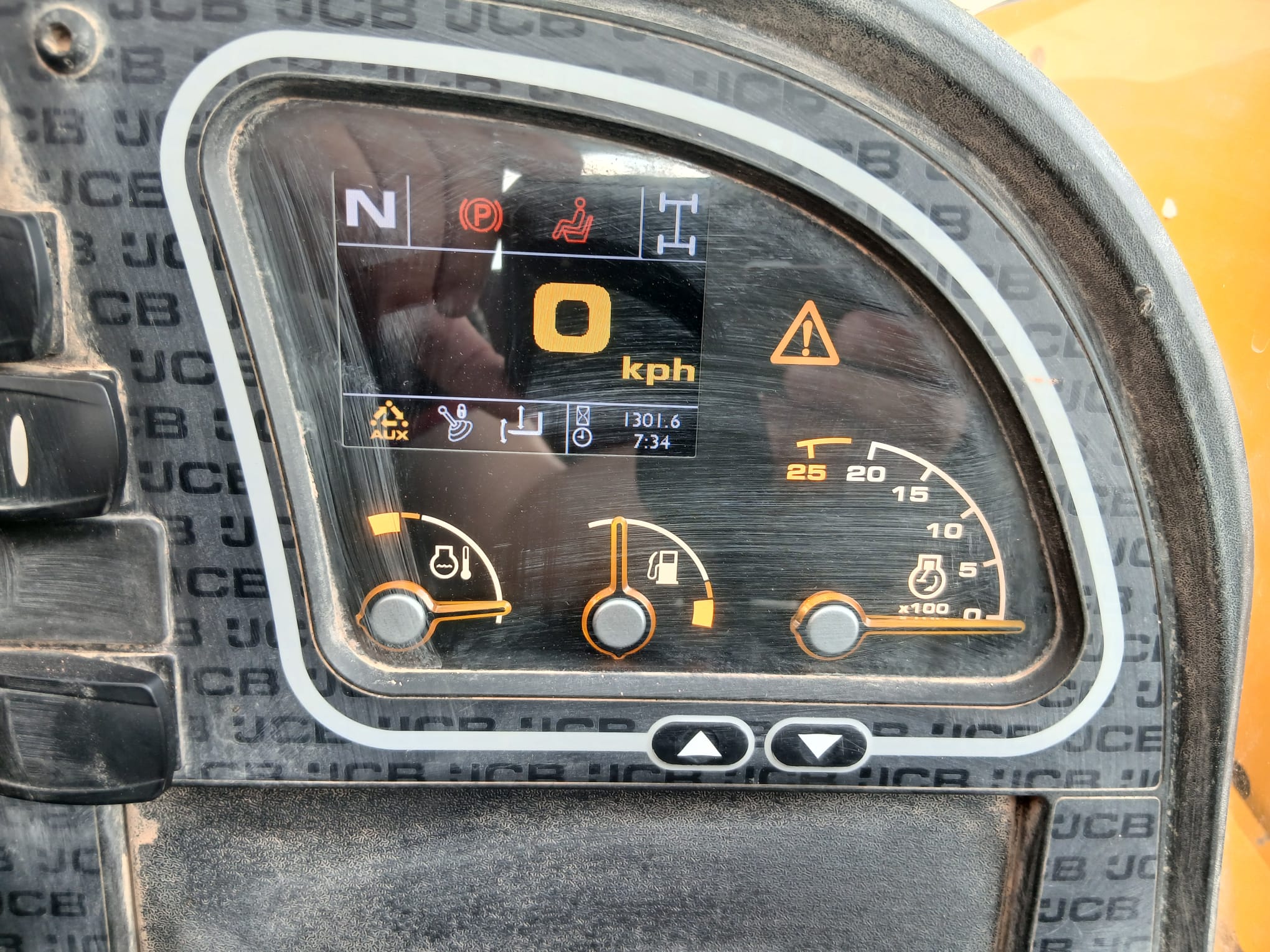 JCB 525.60