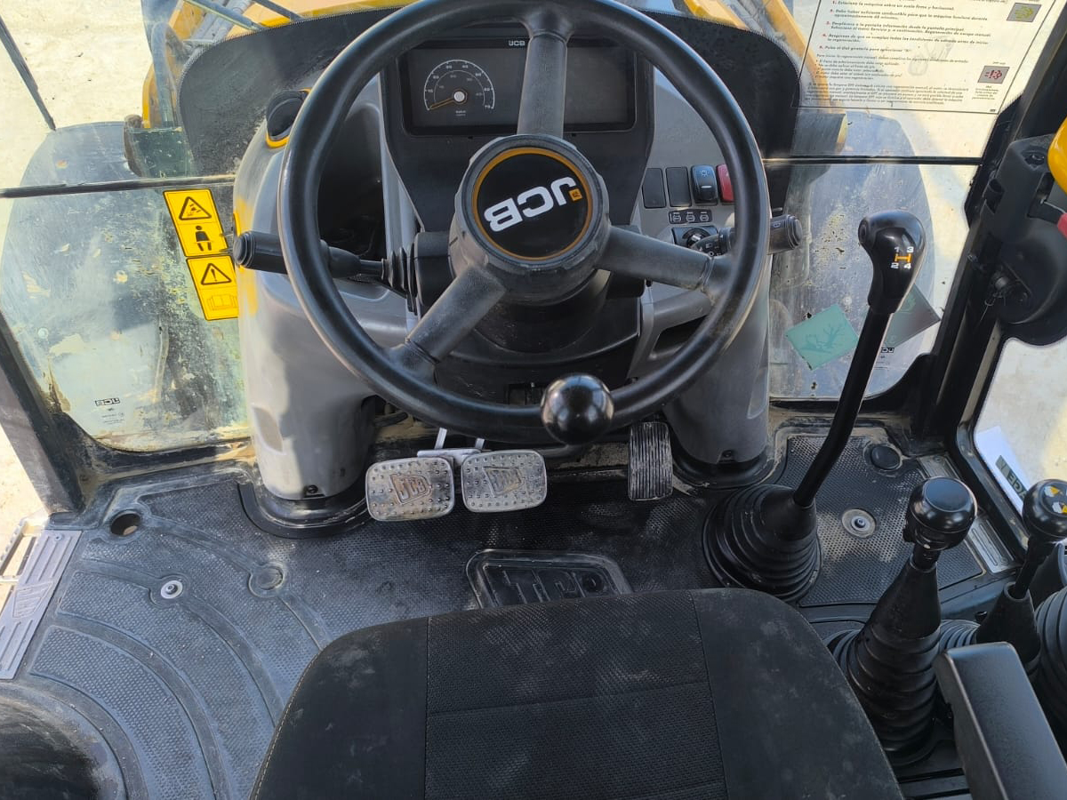 JCB 3CX