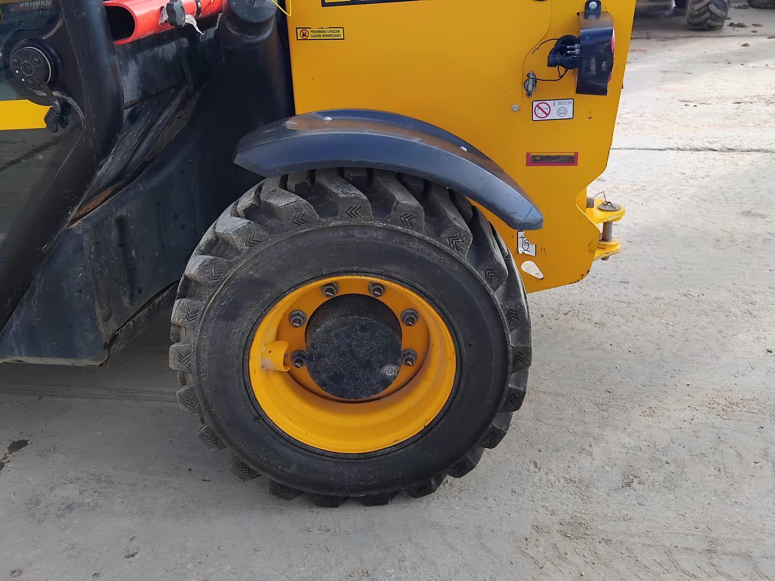 JCB 525.60