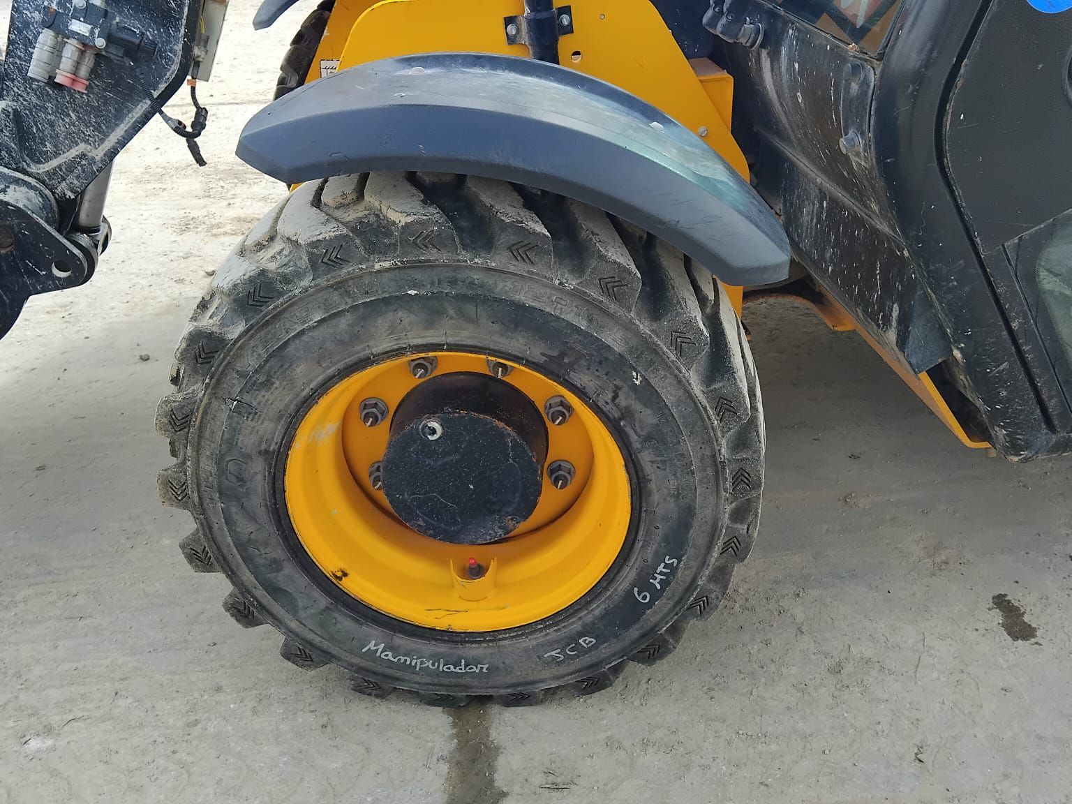 JCB 525.60
