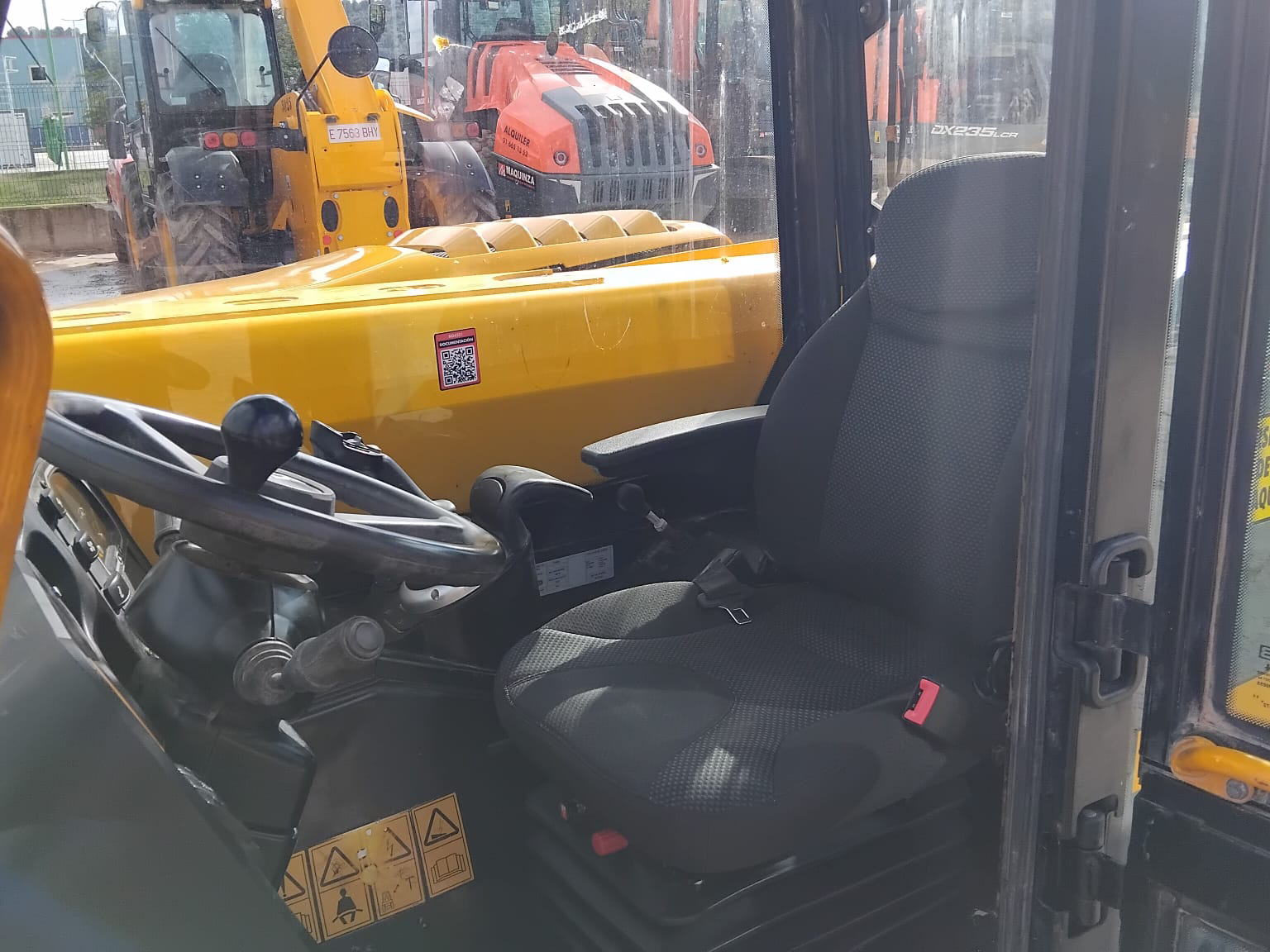 JCB 525.60